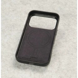 Husa VETTER pentru iPhone 17 Pro Max, leatherUP Class, Refined Touch, MagSafe, Black