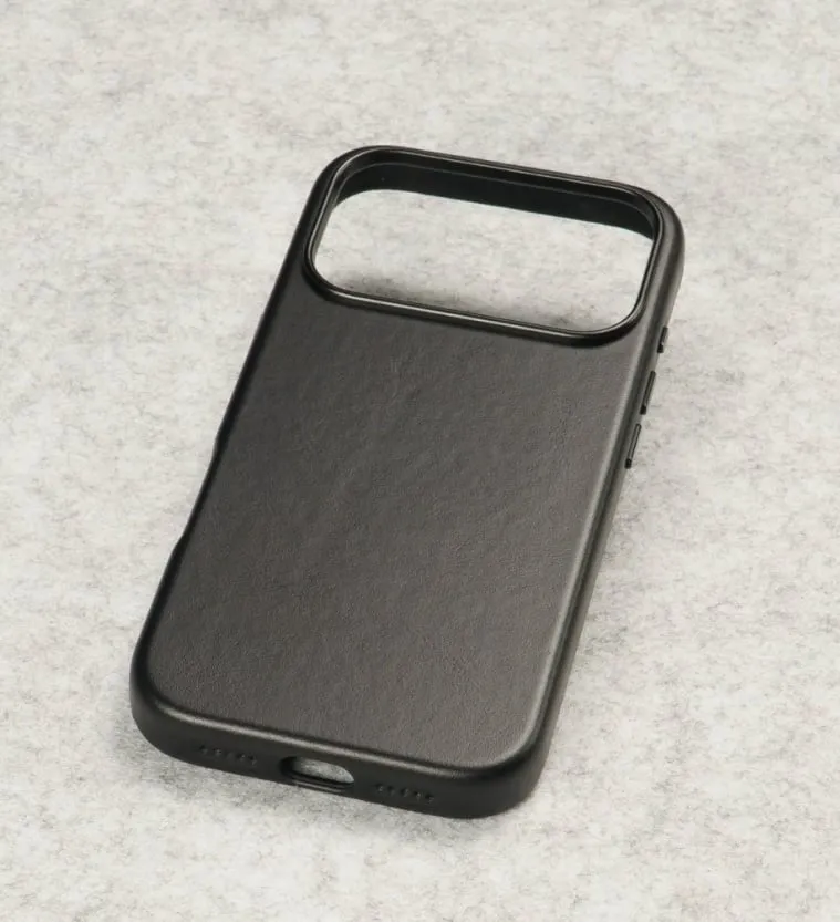 Husa VETTER pentru iPhone 17 Pro, leatherUP Class, Refined Touch, MagSafe, Black